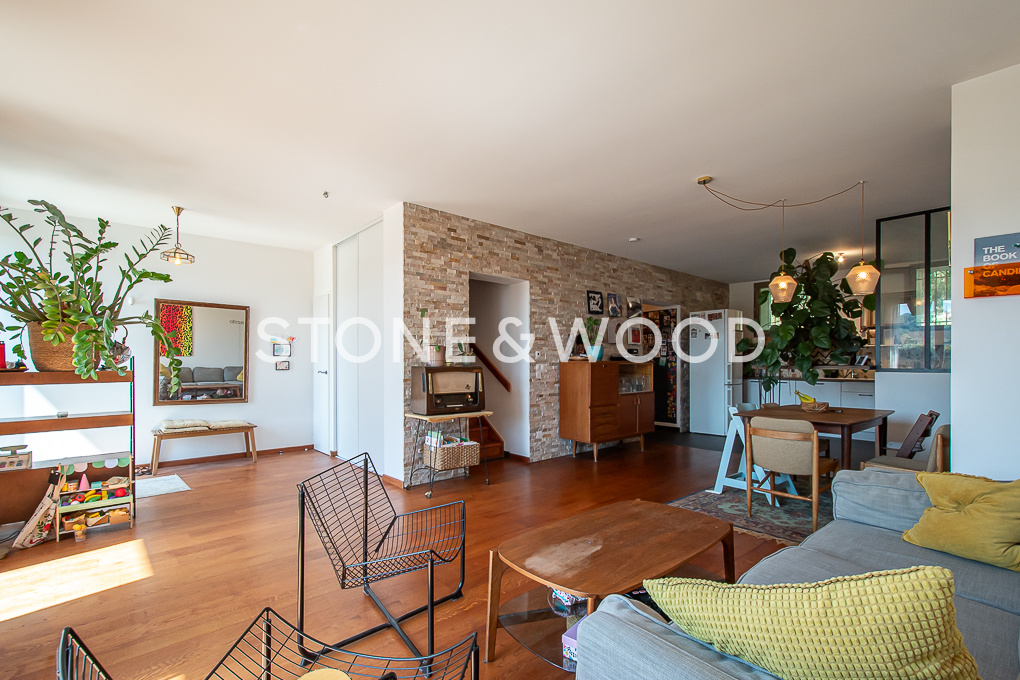 Appartement triplex avec jardin au calme